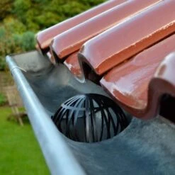 Dakgoot Bladvangers Tegen Verstopte Afvoerpijpen - Set Van 2 Stuks -Zaden Tuin Verkoop dakgootbeschermers 1484066306 3 600